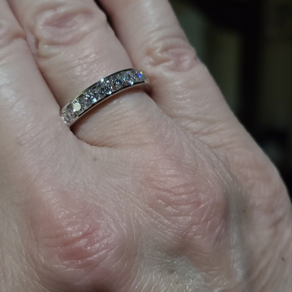 14K White Gold 1 Carat Diamond Anniversary Band - Picture 7 of 9